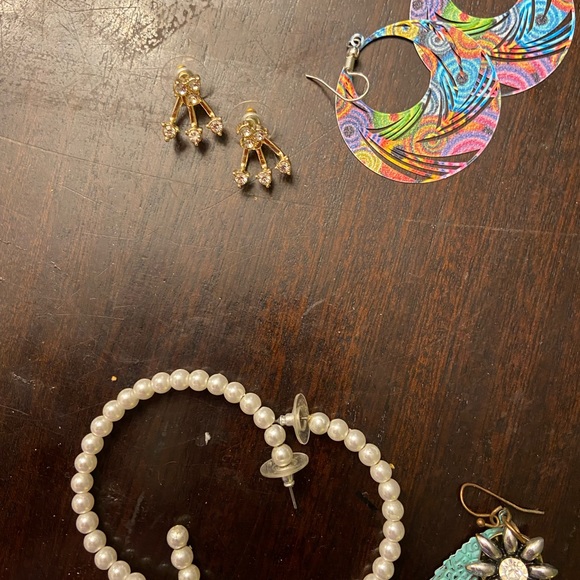 Earring Bundle - Picture 4 of 4